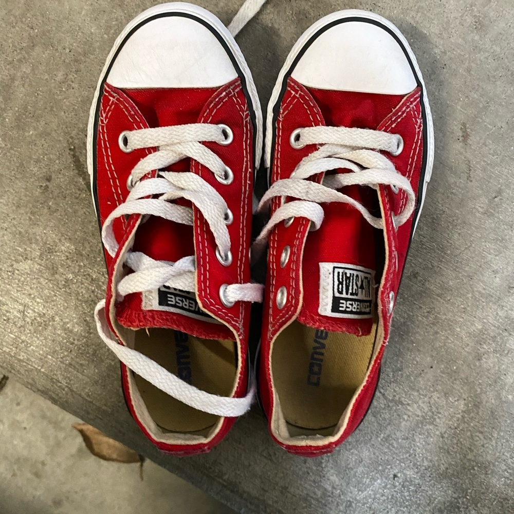 Red converse